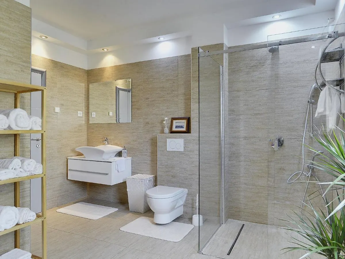 Modern Villa In Pula With Pool And Parking Vinkuran Croatia
