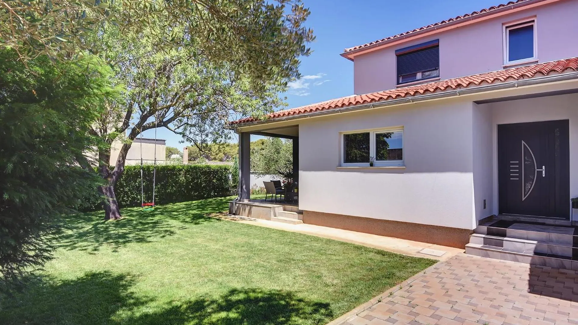 Modern Villa In Pula With Pool And Parking Vinkuran Croatia